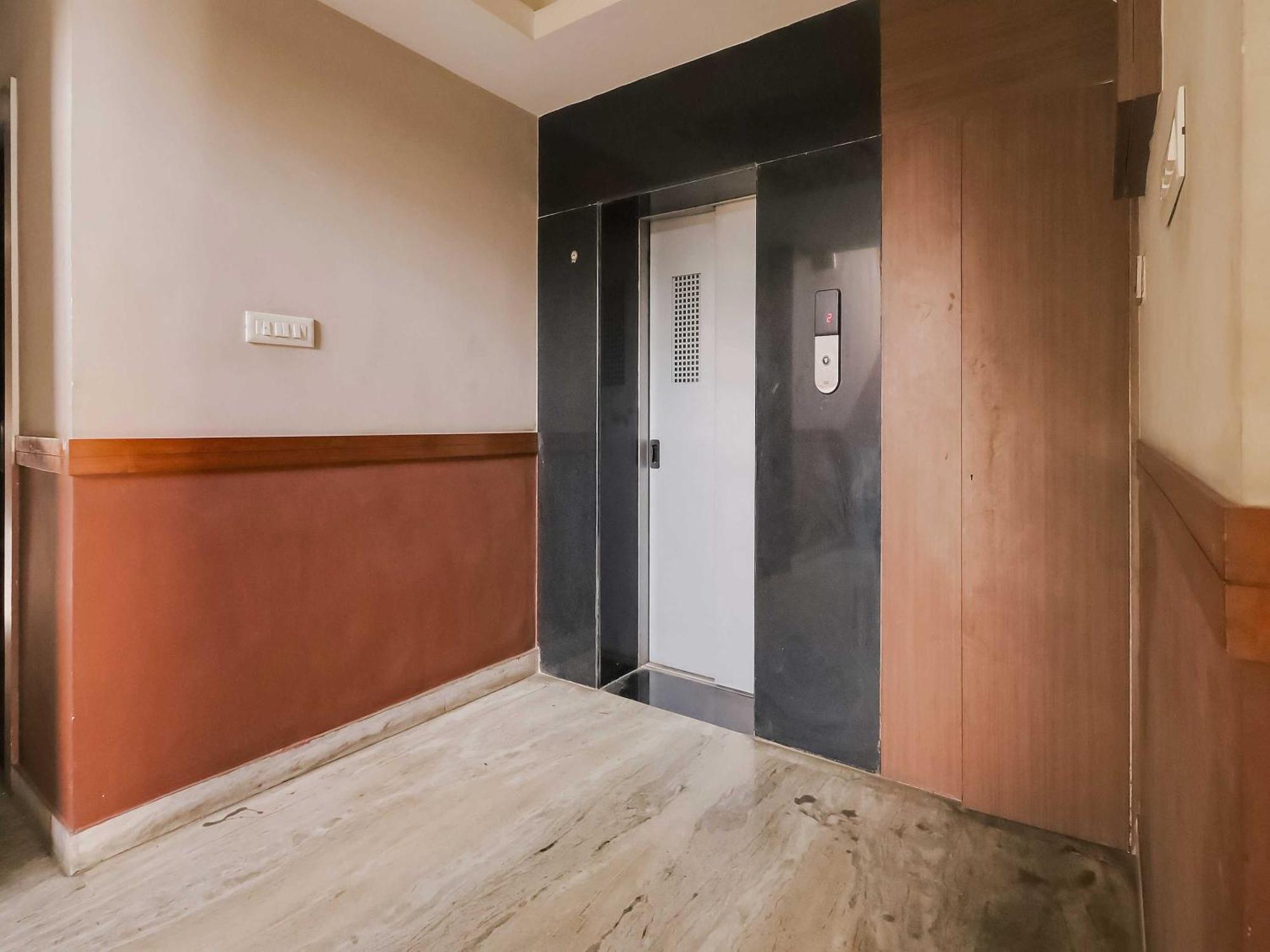Hotel O Nirvana Lodge Guwahati Dış mekan fotoğraf
