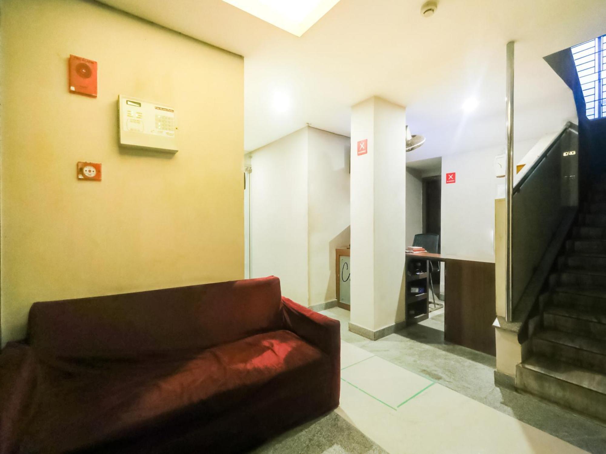 Hotel O Nirvana Lodge Guwahati Dış mekan fotoğraf